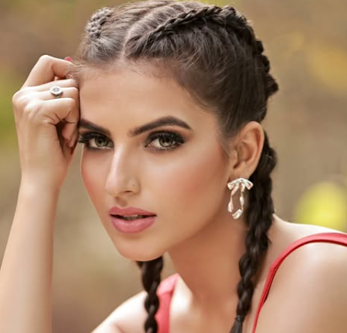  Pratiksha Mishra: Biography, Age, Family, Career & Net Worth